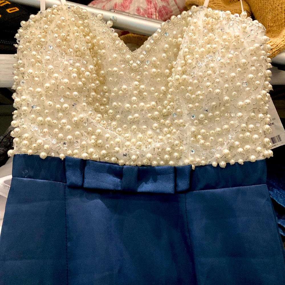 B Darlin prom dress beaded pearls bodice with a navy blue skirt with a fit cut